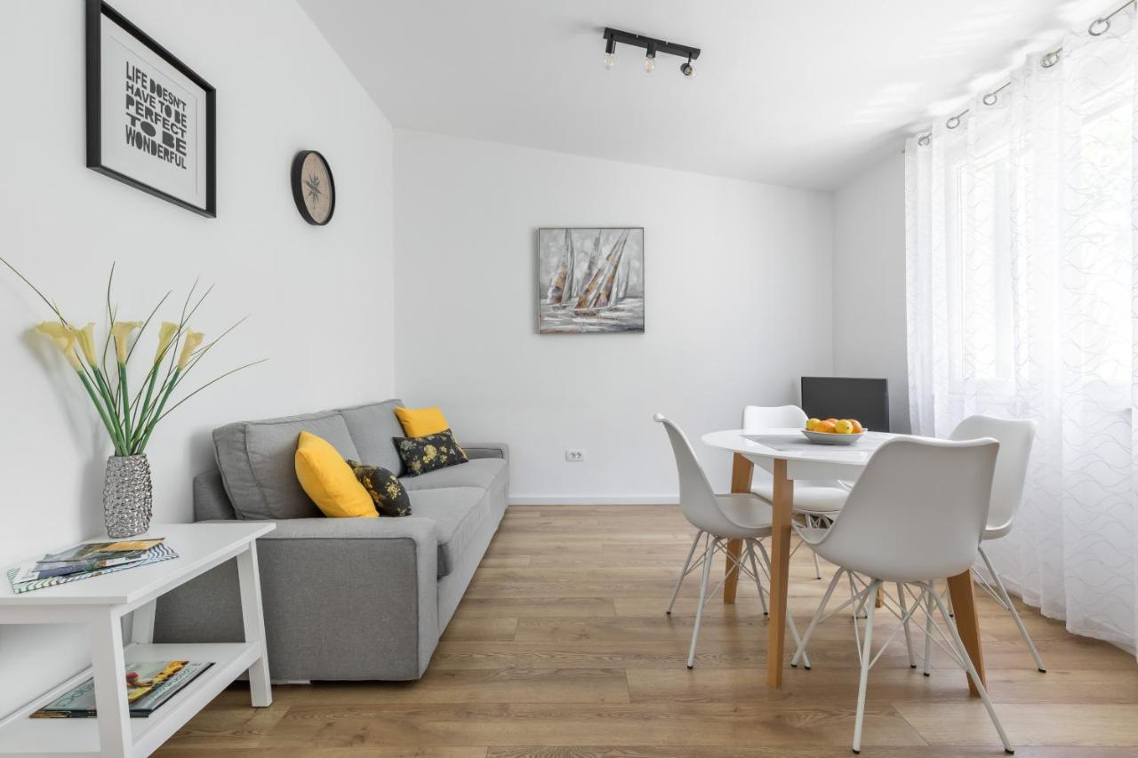 Tonina - House With Terrace, Jacuzzi, Free Parking Apartment