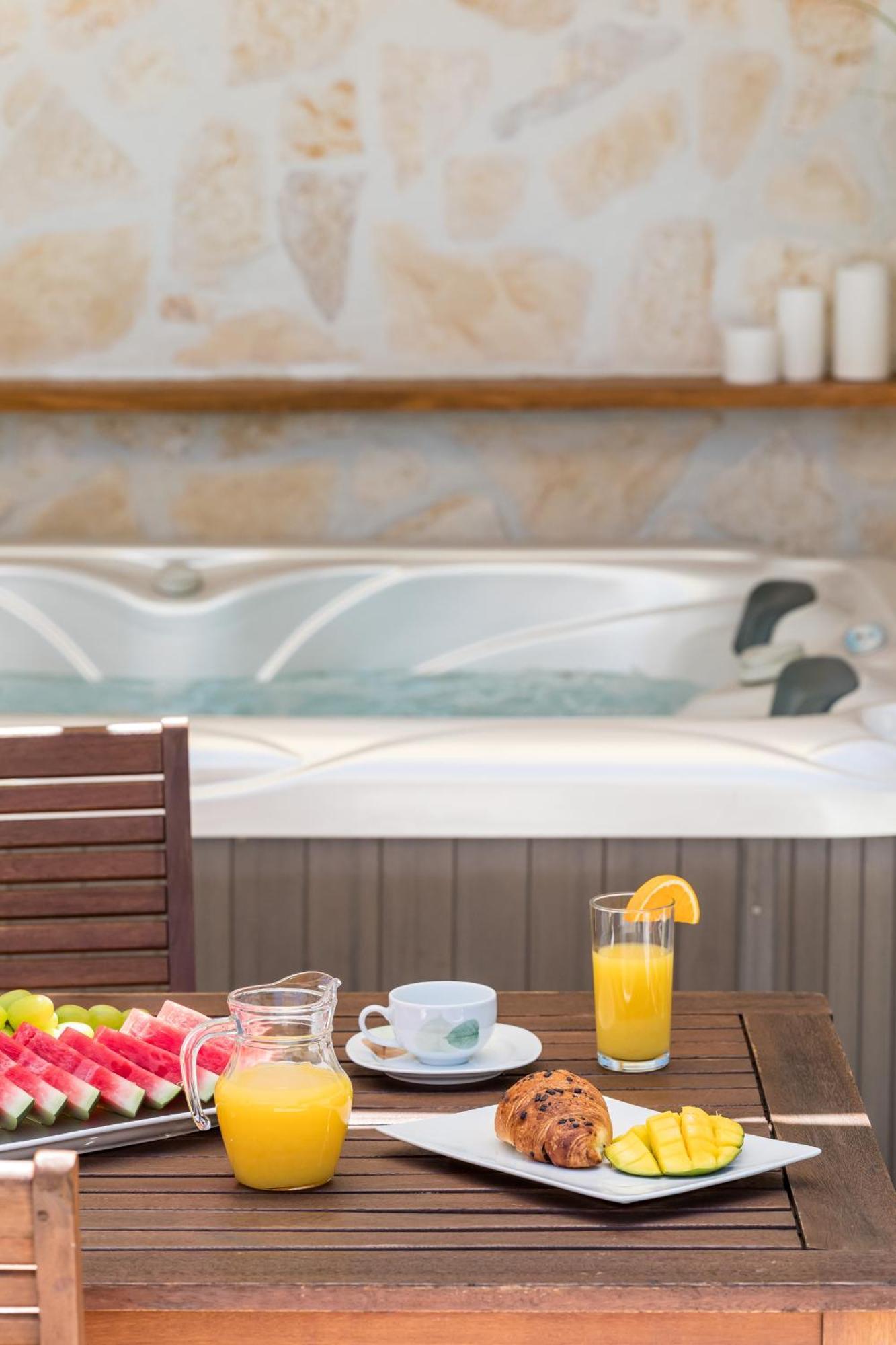 Appartement Tonina - House With Terrace, Jacuzzi, Free Parking